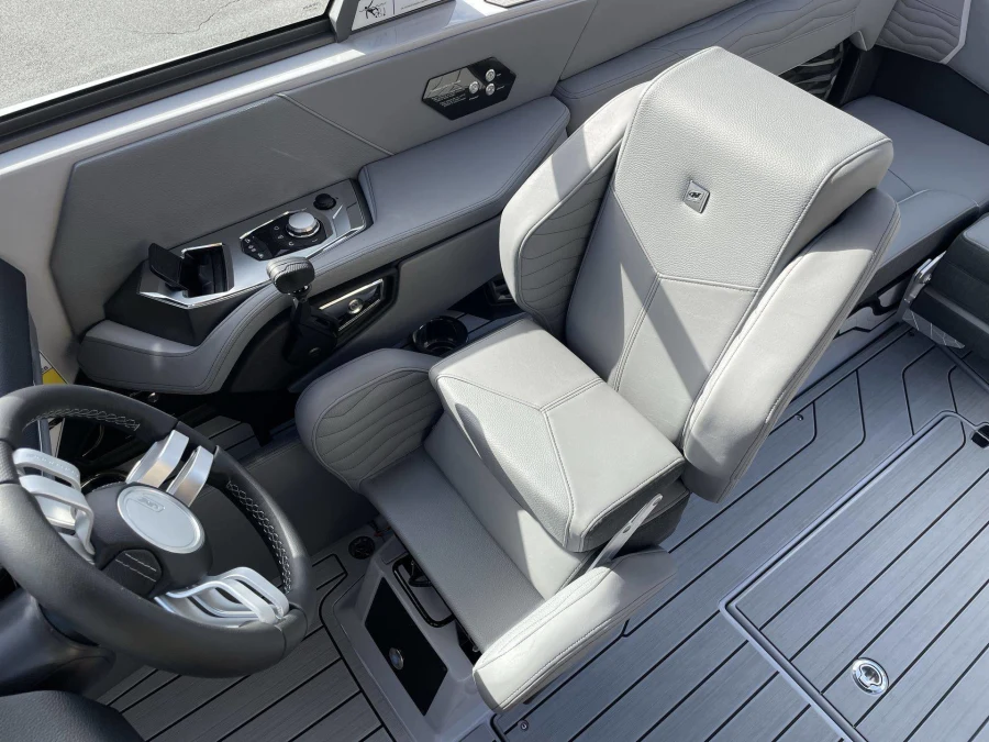2027-nautique-g21-148818-image29