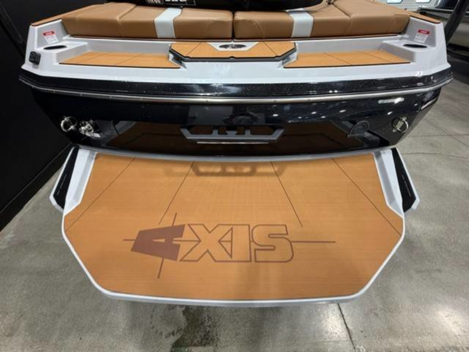2027 Axis A225