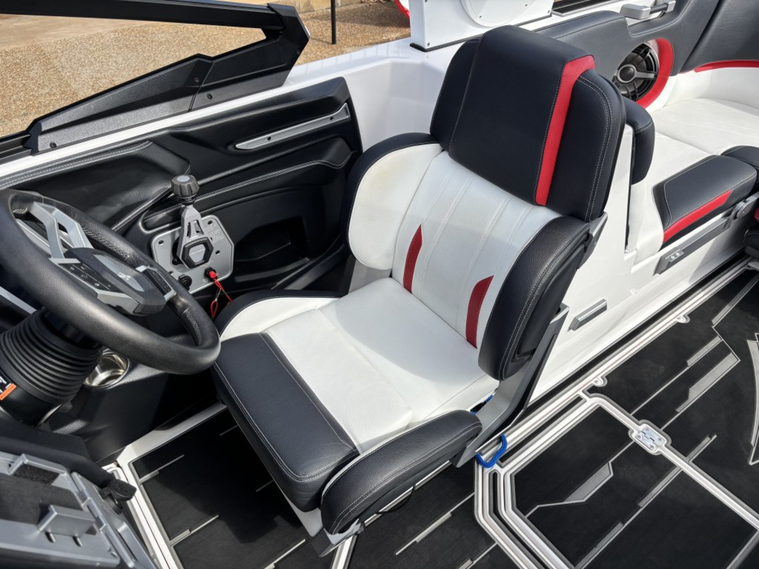 2021 Supra SA400