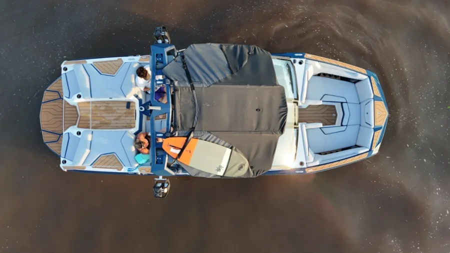 2025-nautique-g23-147088-image2.webp