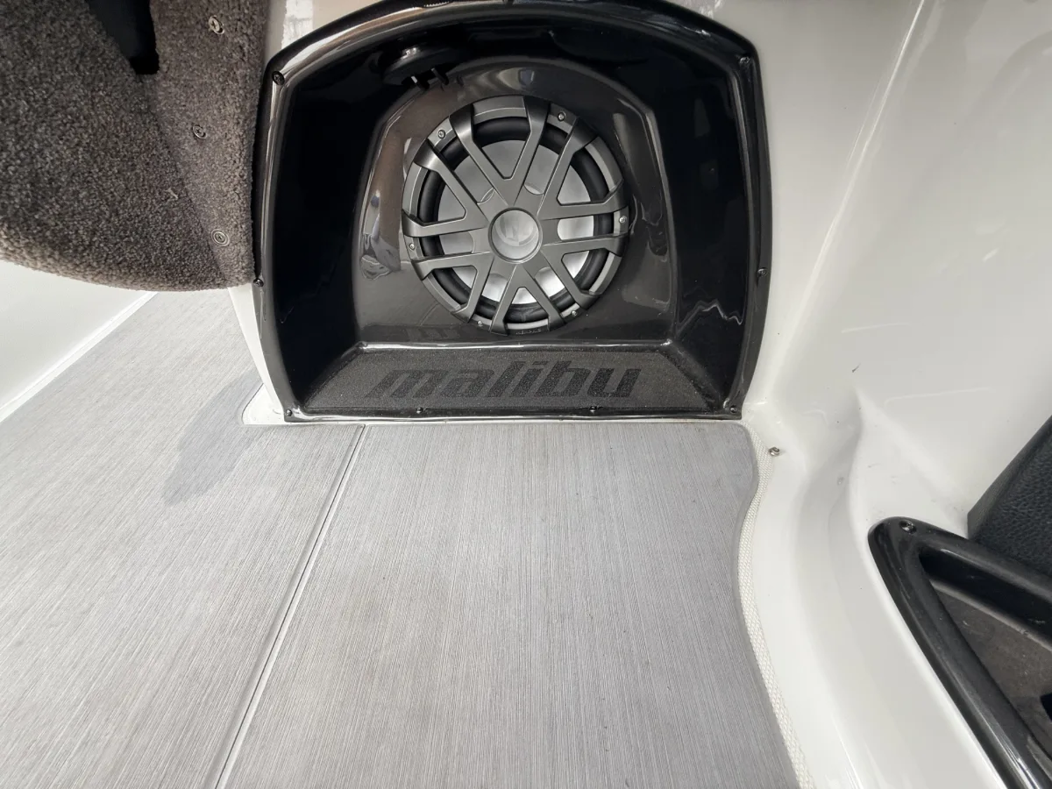 2012 Malibu Wakesetter 22MXZ