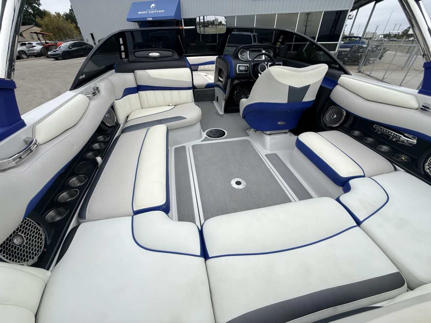 2012 Malibu Wakesetter 22MXZ