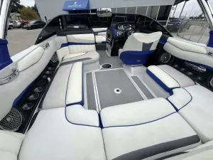 2012-malibu-wakesetter-22-mxz-147096-image7.webp