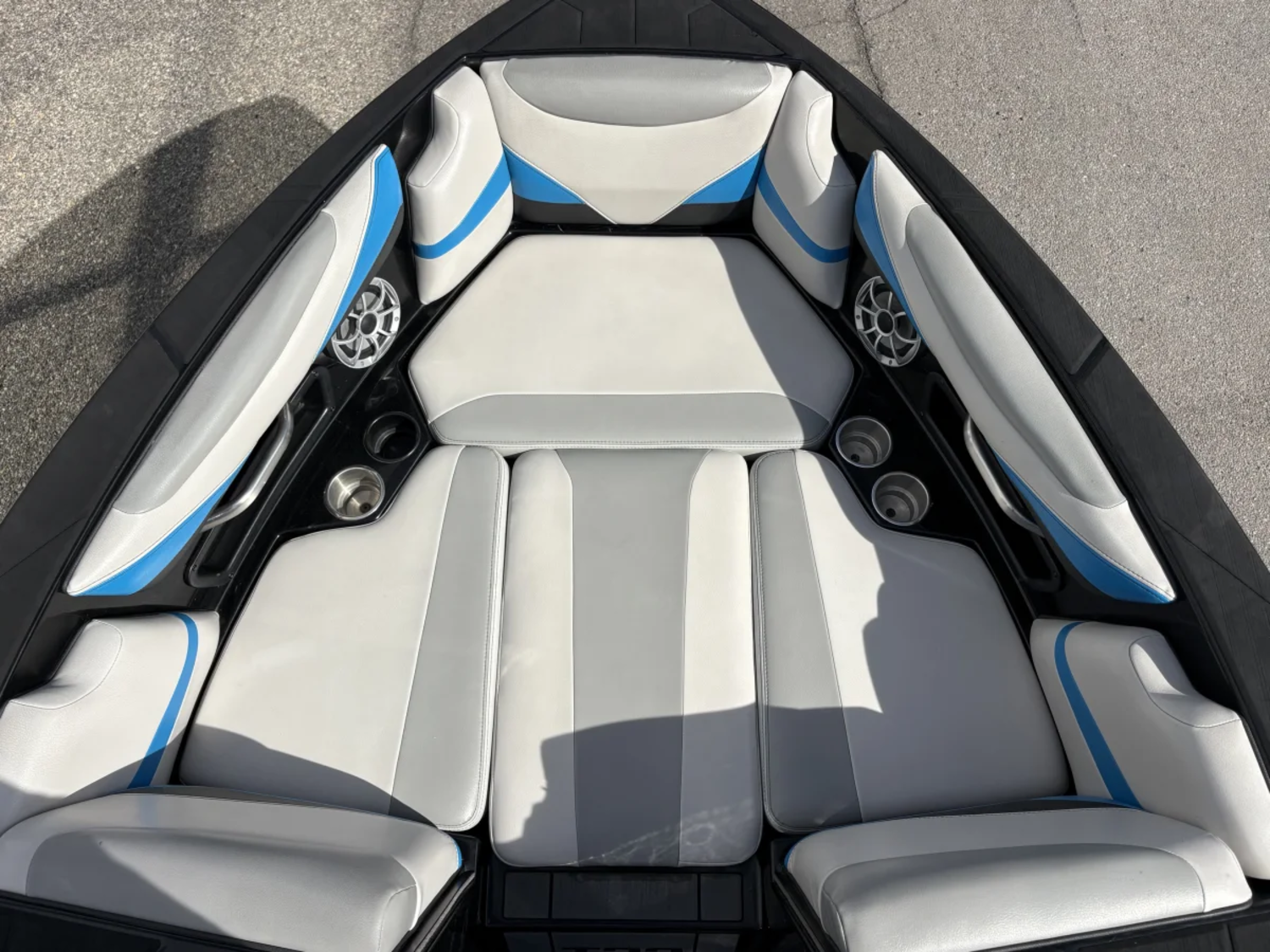 2018 22' Axis T22 Bowrider