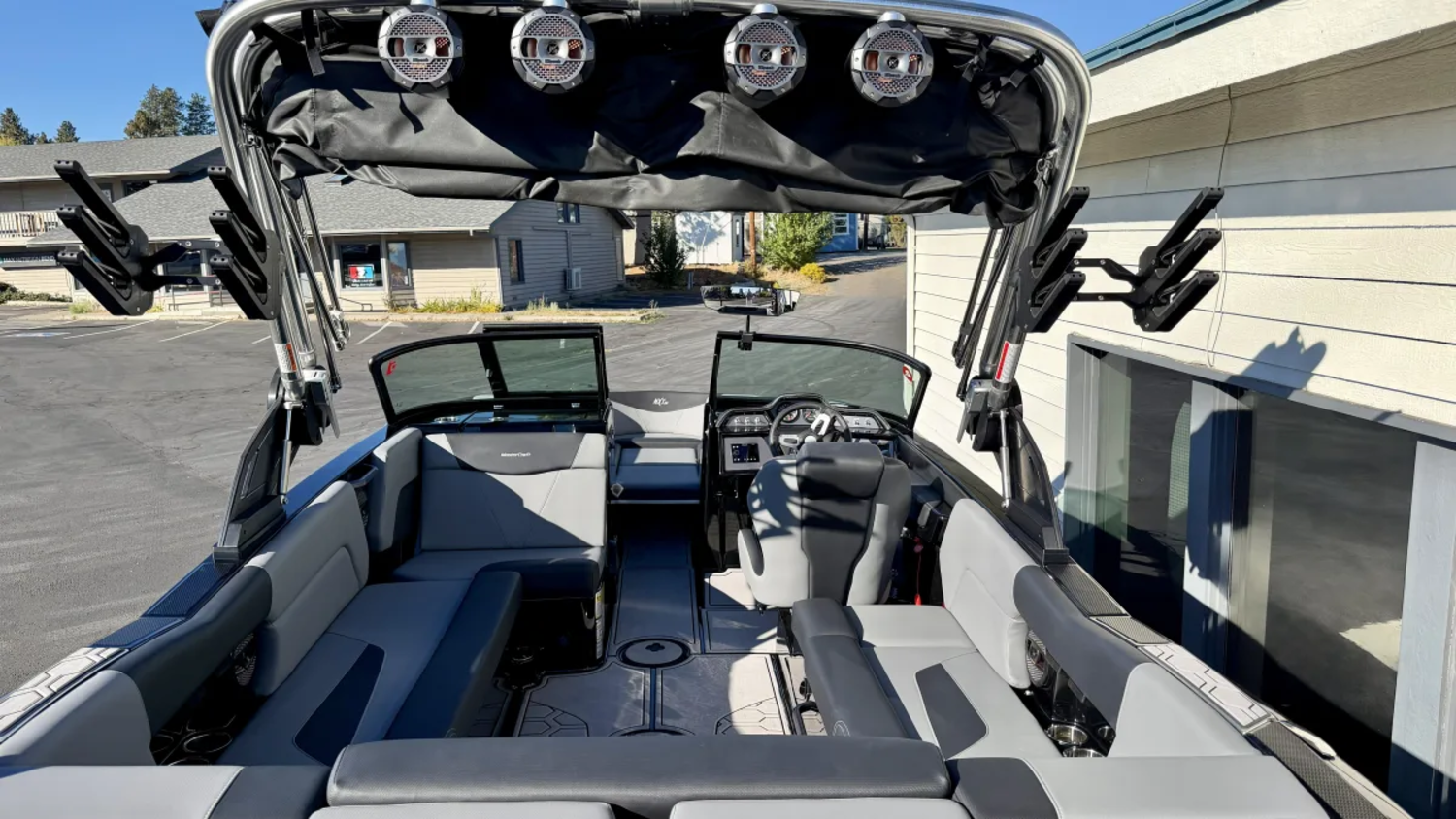 2023 MasterCraft NXT23