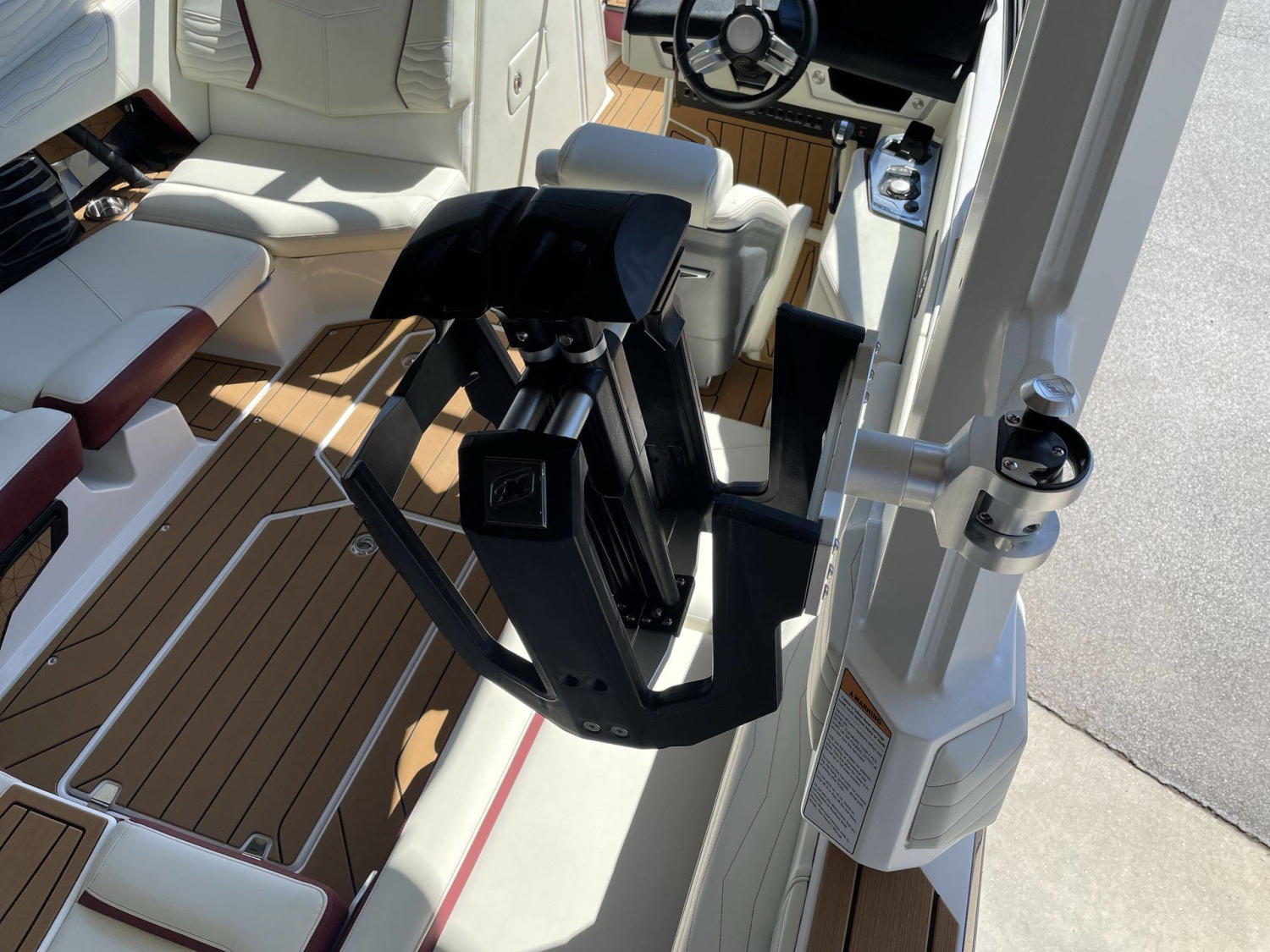 2025 Nautique G23