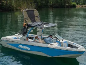 2027-malibu-wakesetter-25-lsv-147155-image1