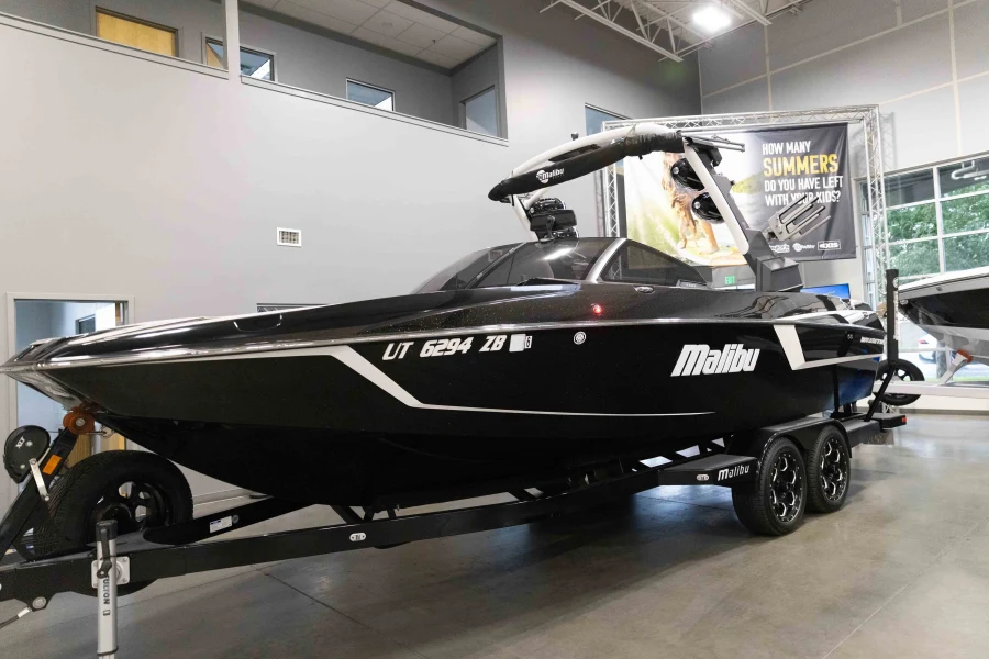 2020-malibu-wakesetter-24-mxz-147166-image2