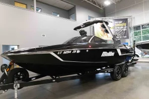 2020-malibu-wakesetter-24-mxz-147166-image2