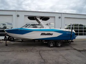 2023-malibu-wakesetter-26-lsv-147168-image1