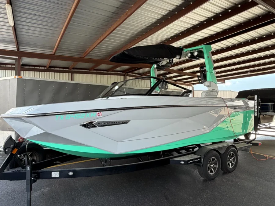 2022-nautique-g23-147170-image1.webp