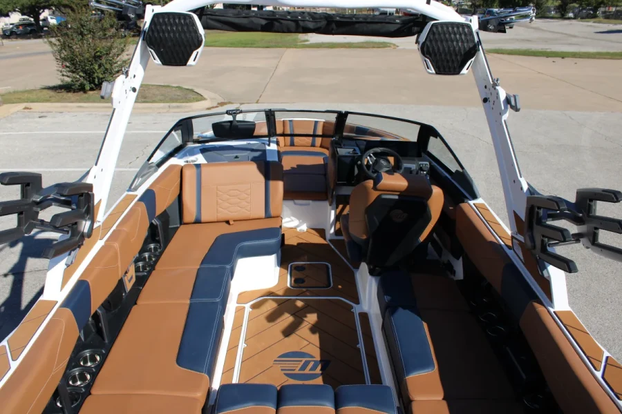 2027-malibu-wakesetter-23-lsv-147172-image11.webp