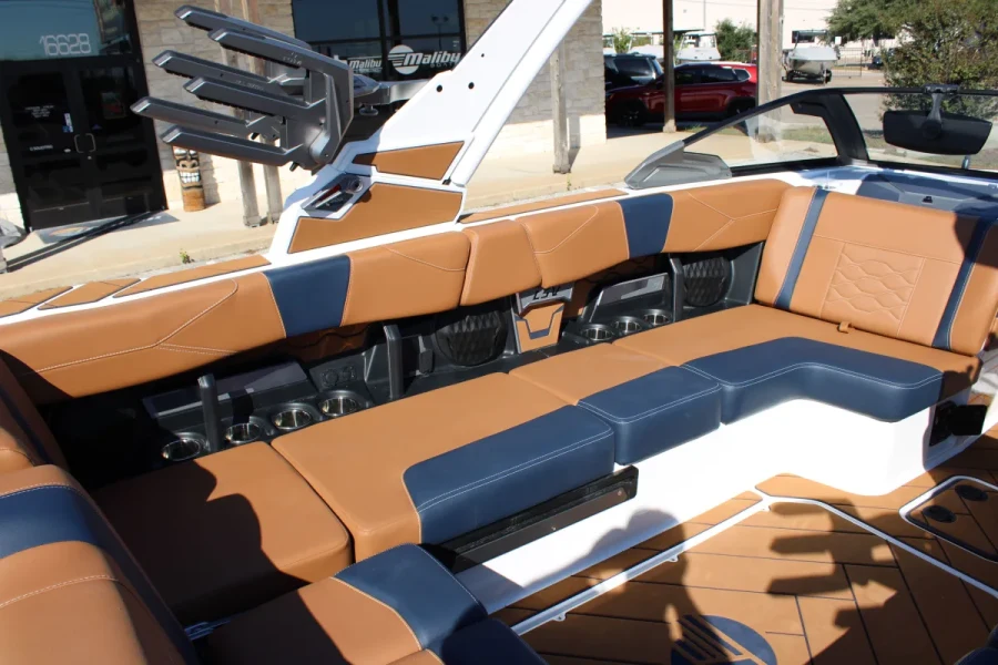 2027-malibu-wakesetter-23-lsv-147172-image13.webp