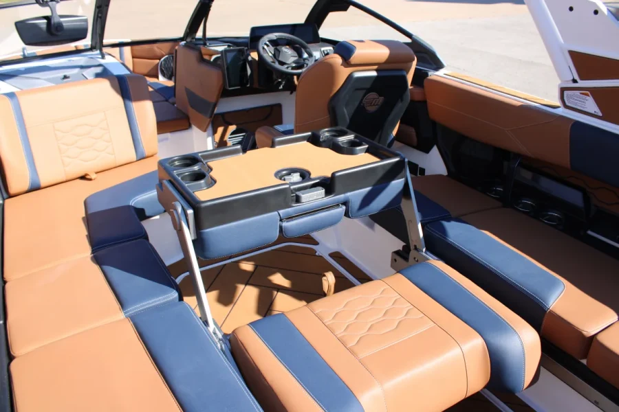 2027-malibu-wakesetter-23-lsv-147172-image17.webp