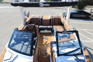 2027-malibu-wakesetter-23-lsv-147172-image21.webp