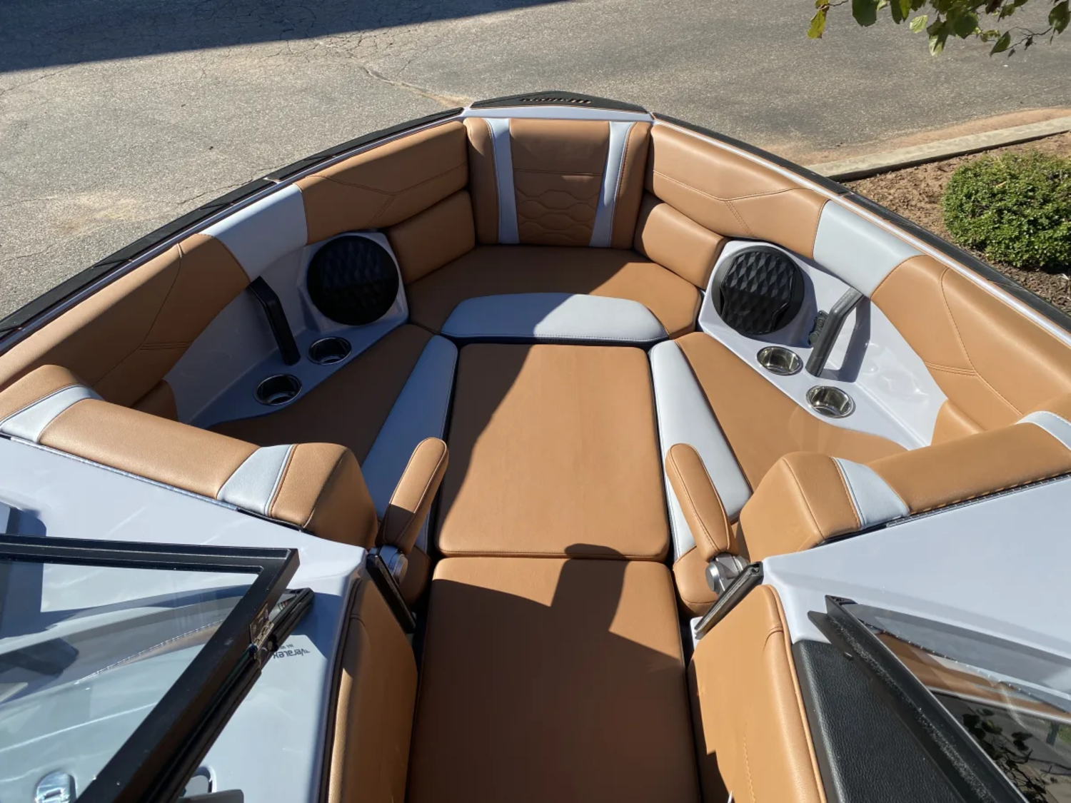 2027 Malibu Wakesetter 23 LSV