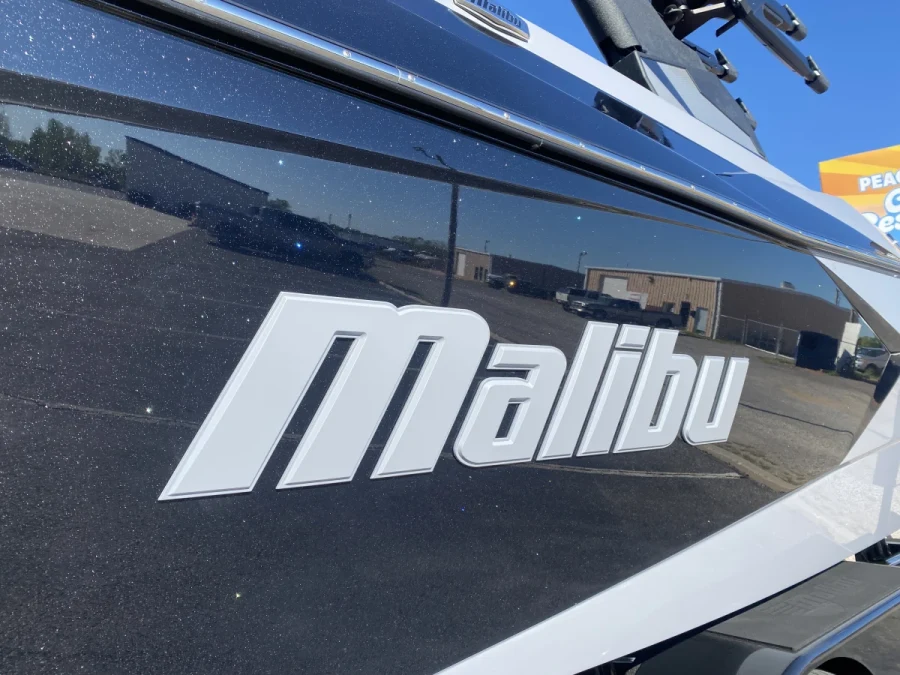 2027-malibu-wakesetter-23-lsv-147175-image27.webp
