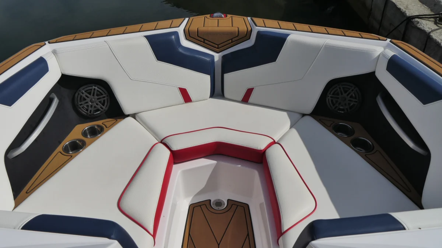 2023 Nautique GS20 w Trailer