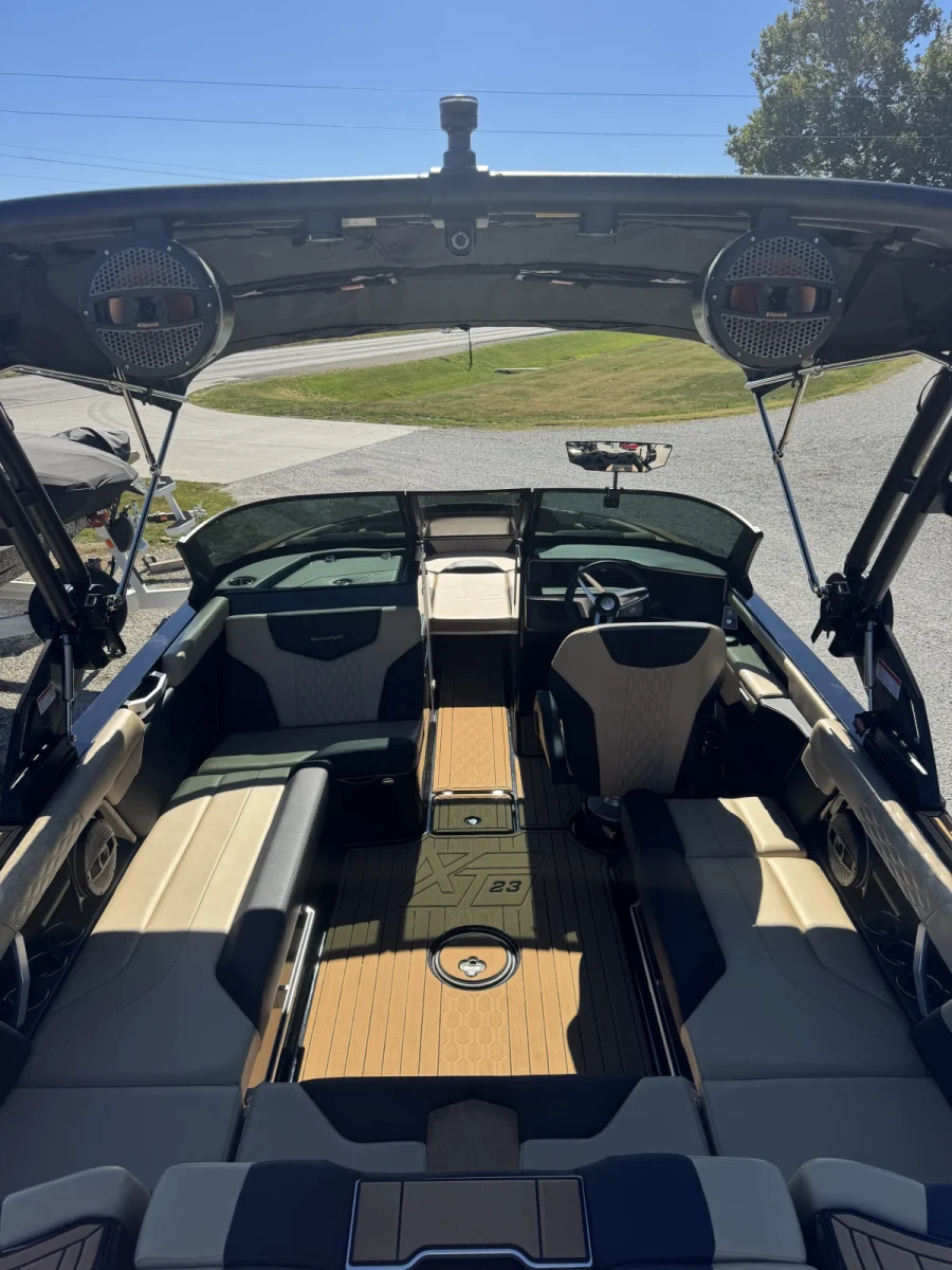 2025-mastercraft-xt23-147185-image5.webp