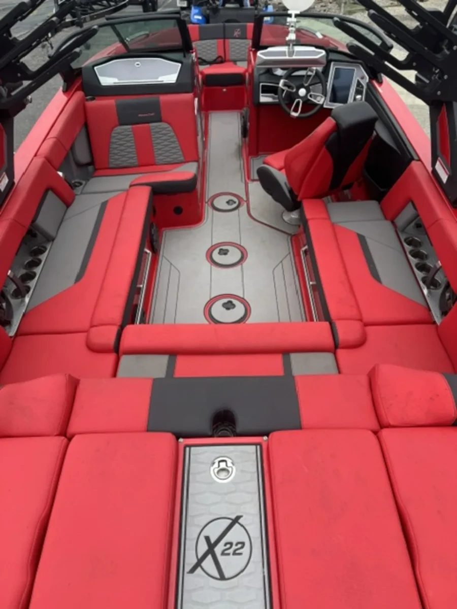 2022-mastercraft-x22-147195-image4.webp
