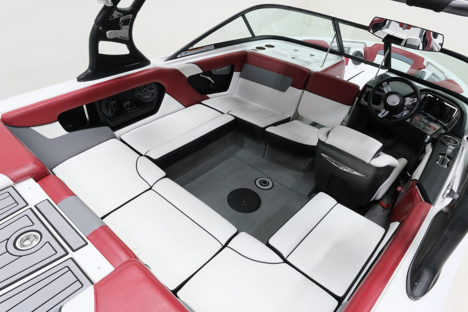 2016 Nautique Sport 200