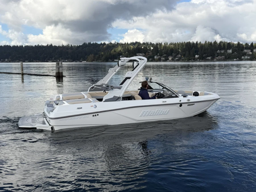 2027-malibu-wakesetter-vtx-147207-image8