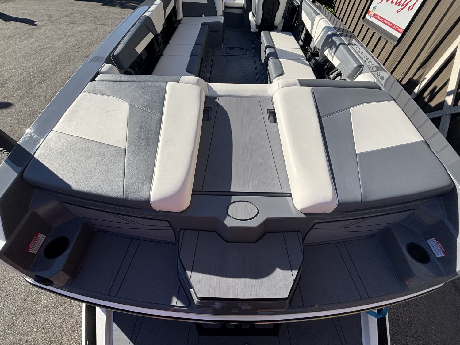2027 Axis T250