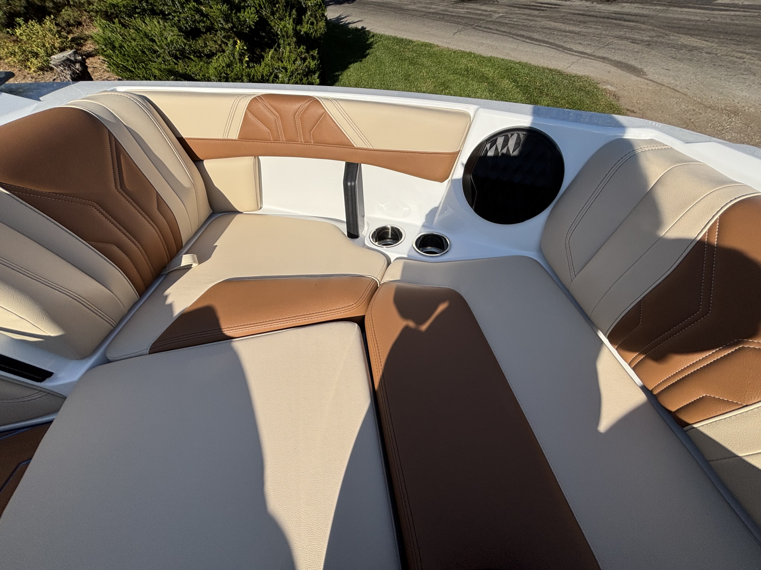 2027 Malibu 20VTX