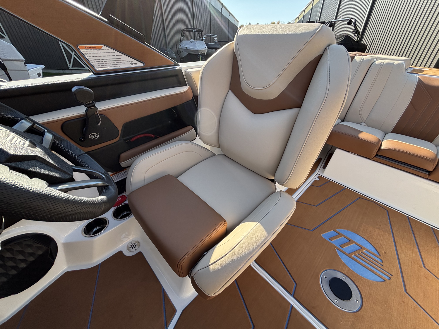 2027 Malibu 20VTX