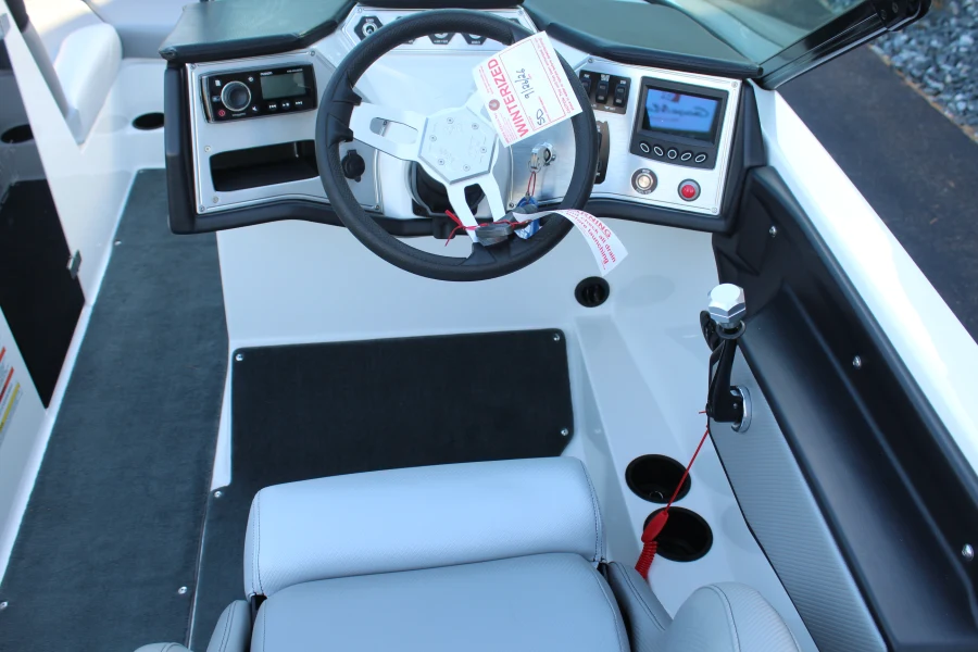 2016-mastercraft-nxt20-147219-image10