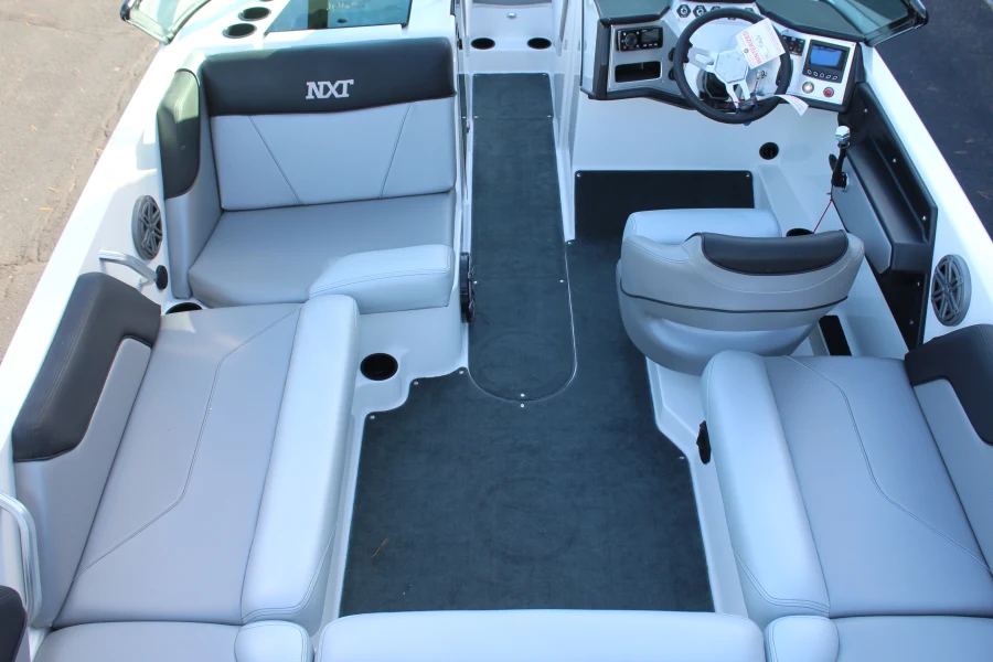 2016-mastercraft-nxt20-147219-image9