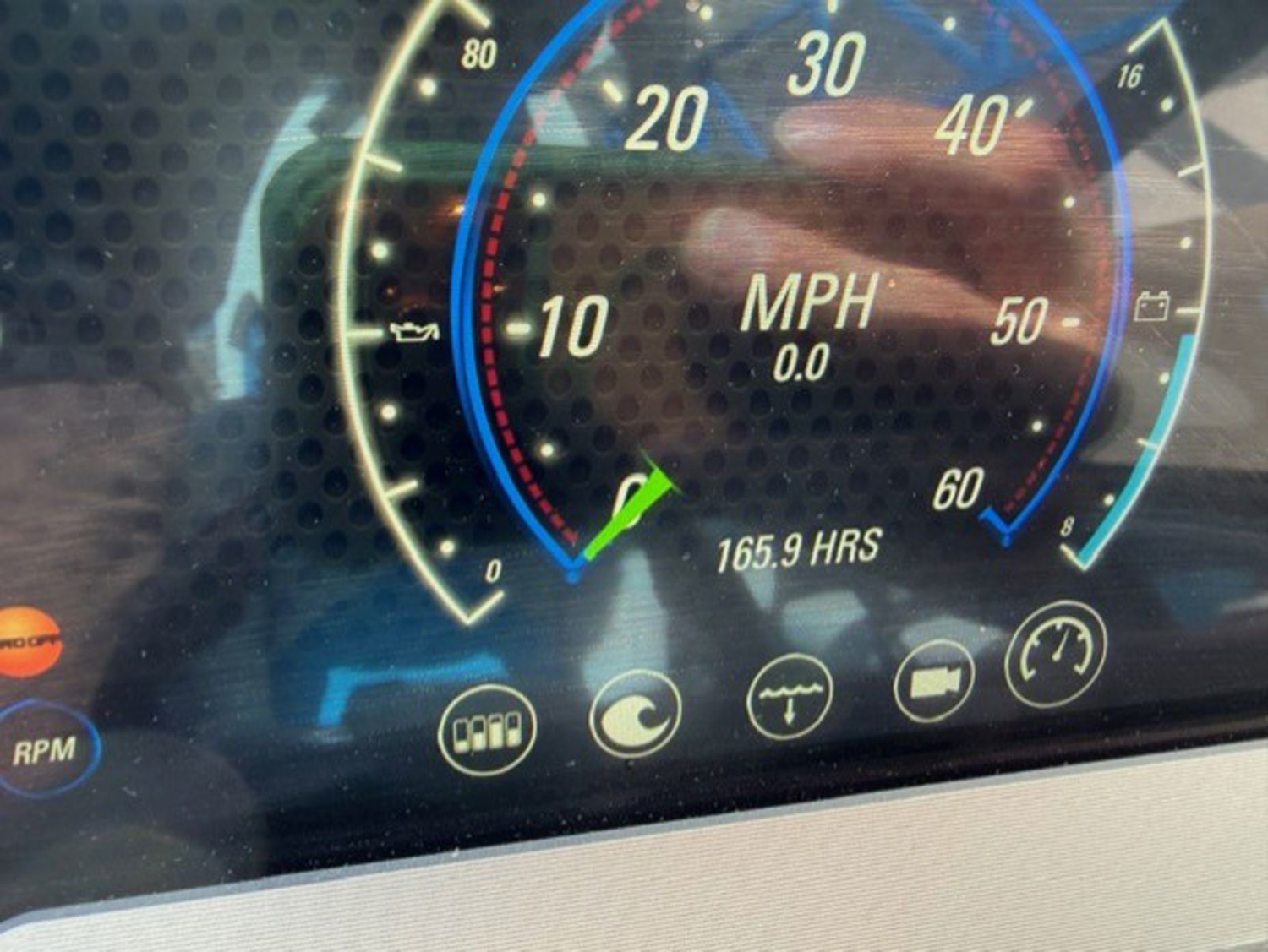 2021 Malibu M220