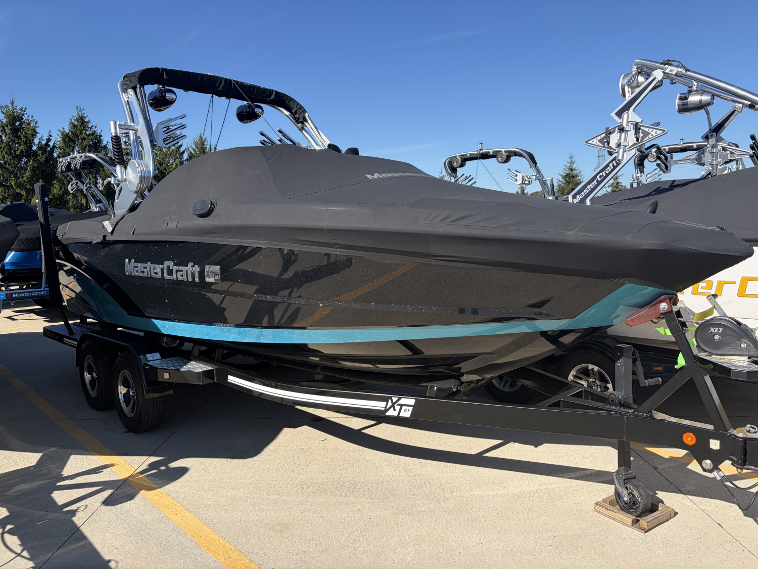 2017 MasterCraft XT21