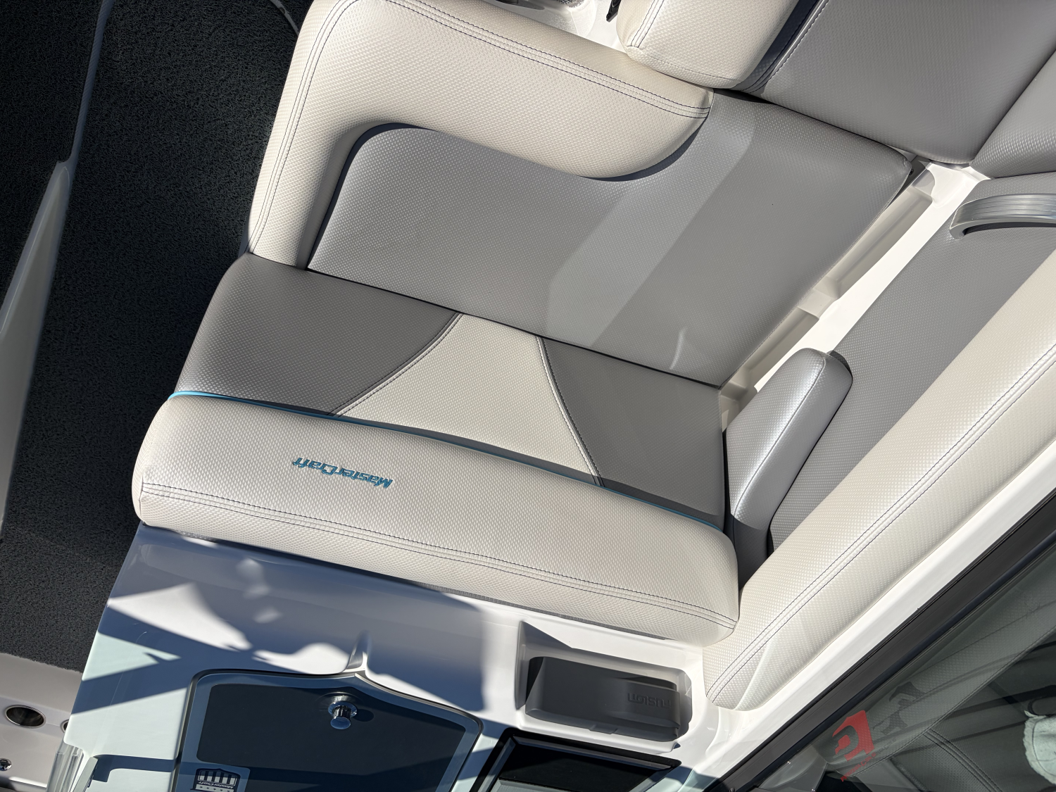 2017 MasterCraft XT21