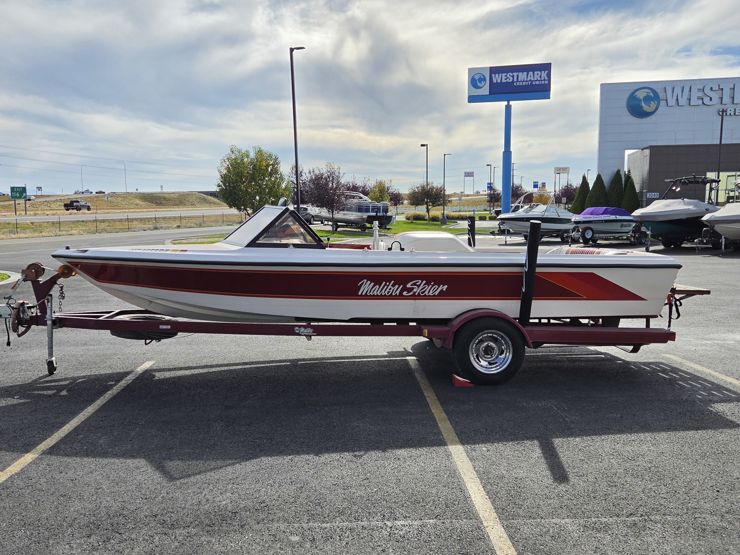 1991 Malibu Boats Skier
