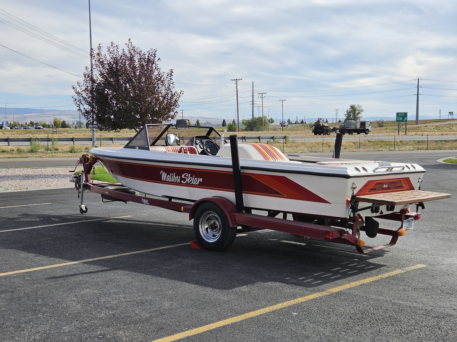 1991 Malibu Boats Skier