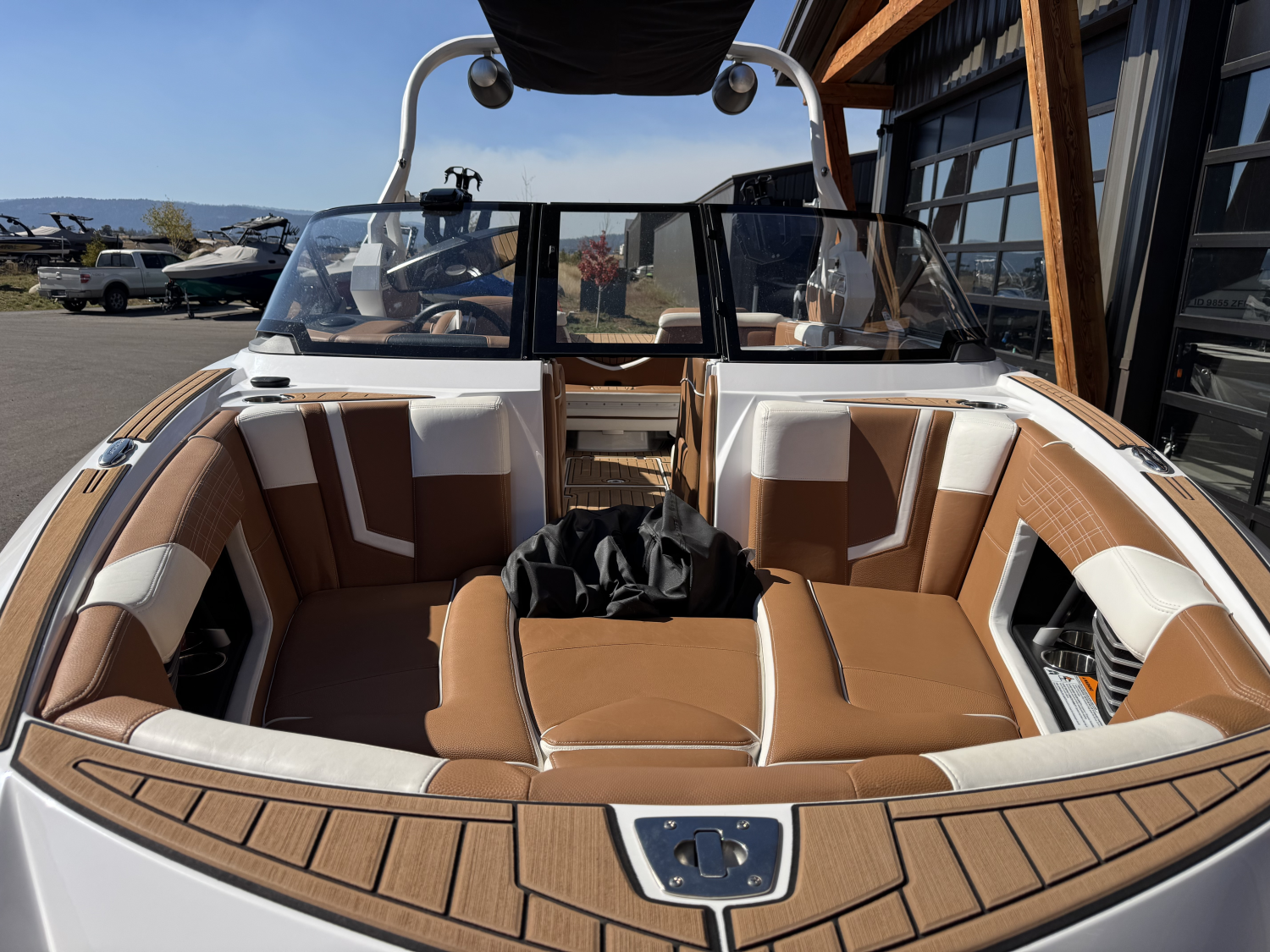 2020 Nautique G23