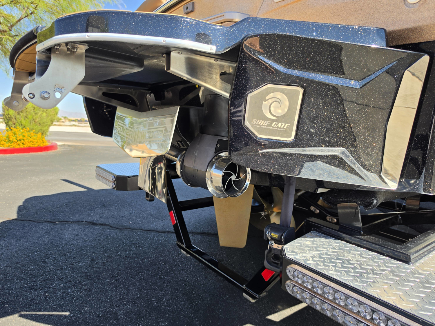 2022 Malibu Boats 25 LSV