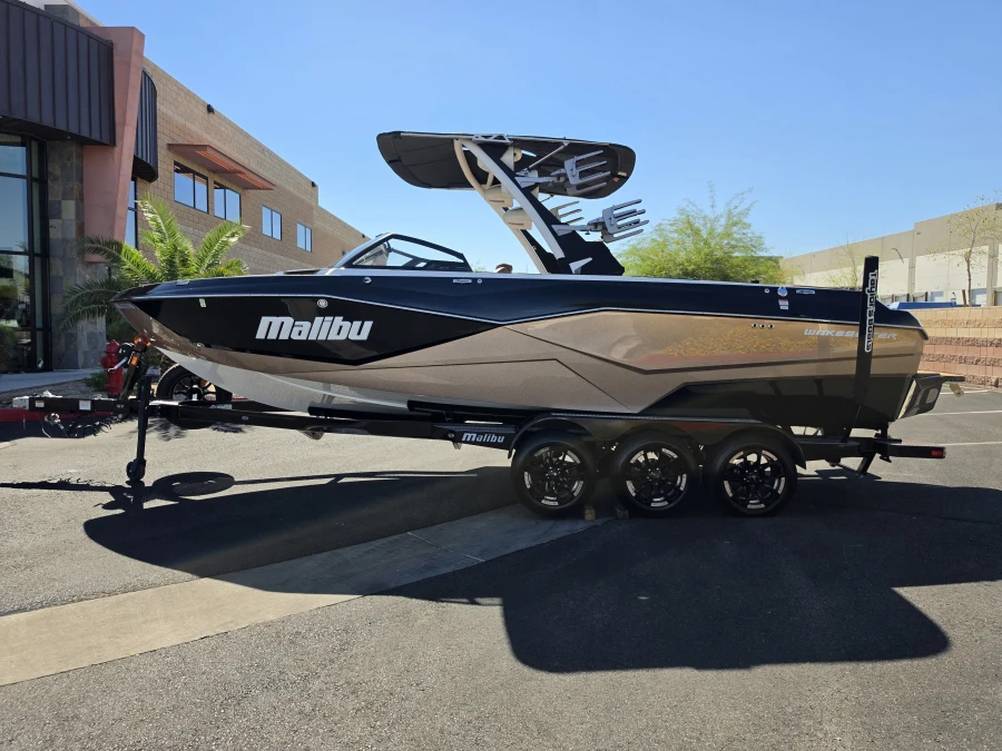 2022-malibu-wakesetter-25-lsv-147228-image5