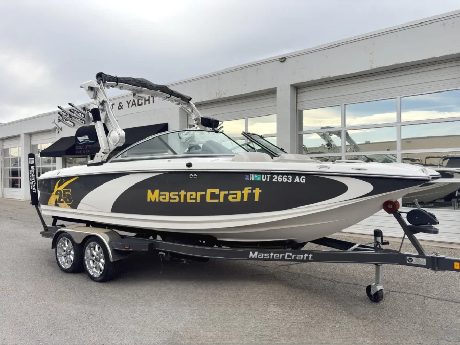 2011-mastercraft-x25-147236-image1.webp
