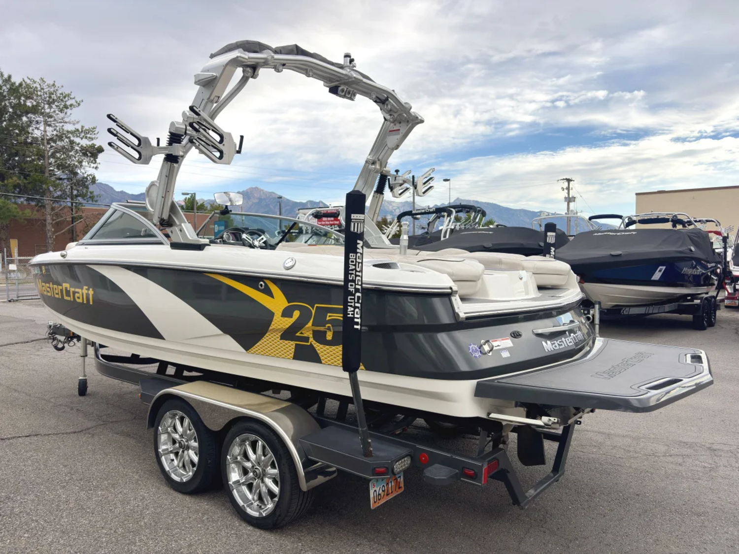 2011 23' MasterCraft X25 Bowrider