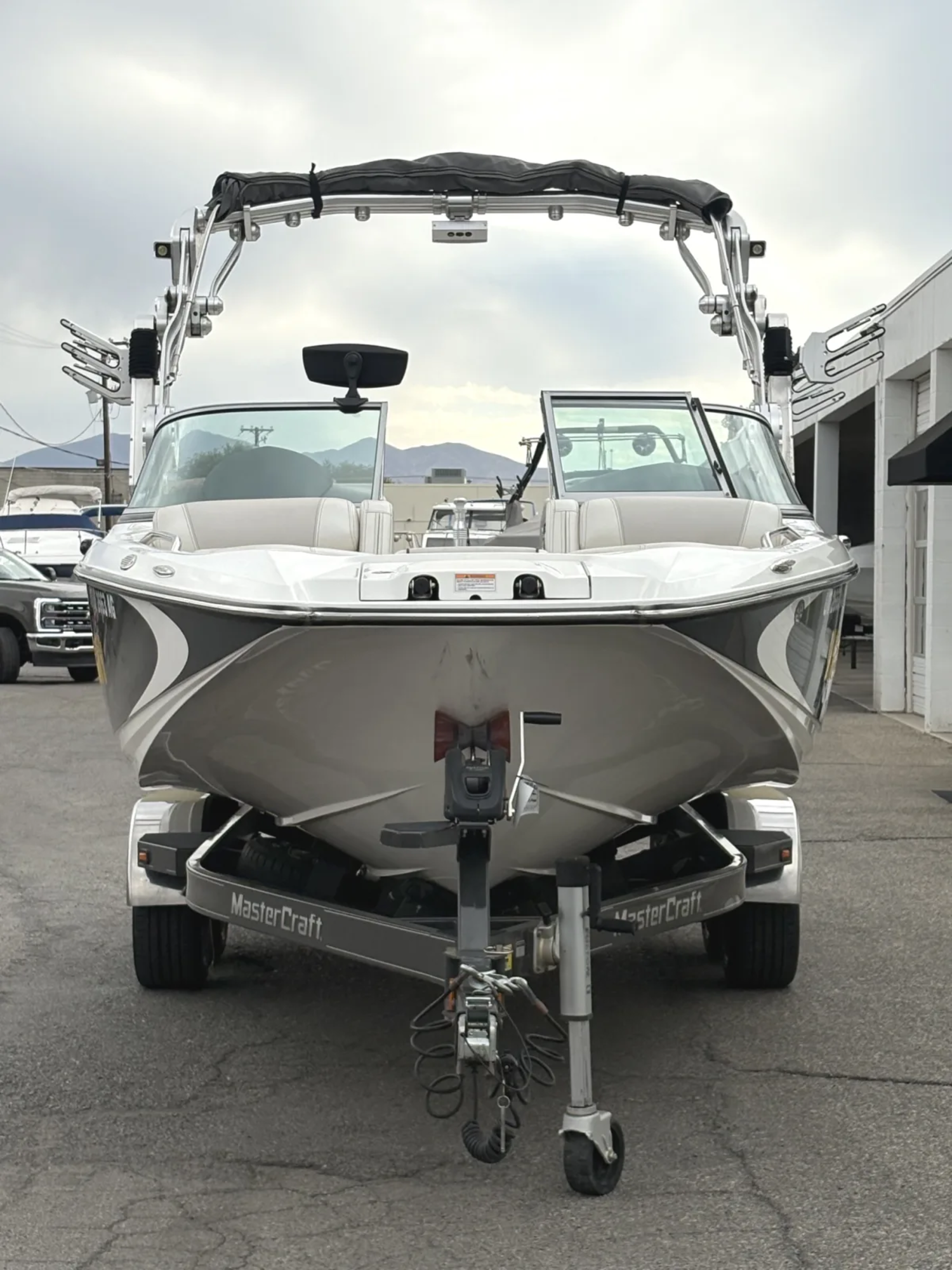2011 23' MasterCraft X25 Bowrider