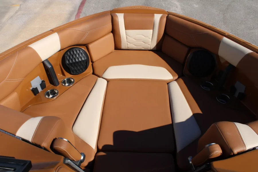 2027-malibu-wakesetter-23-lsv-147238-image16.webp