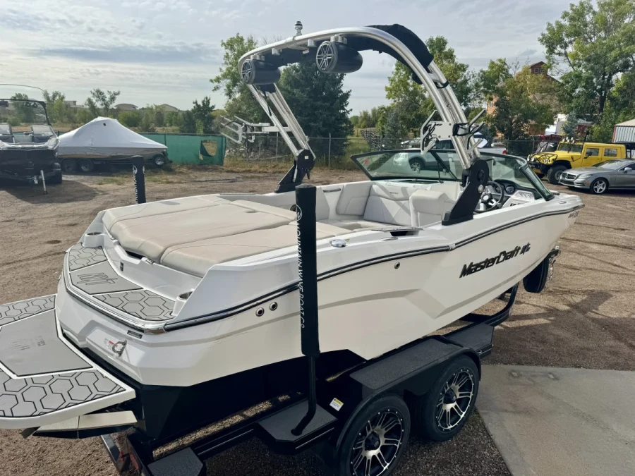 2020-mastercraft-nxt20-147244-image17.webp
