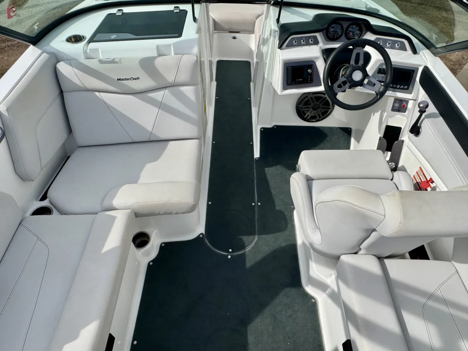 2020 MasterCraft NXT20 - No Frills - Great Condition