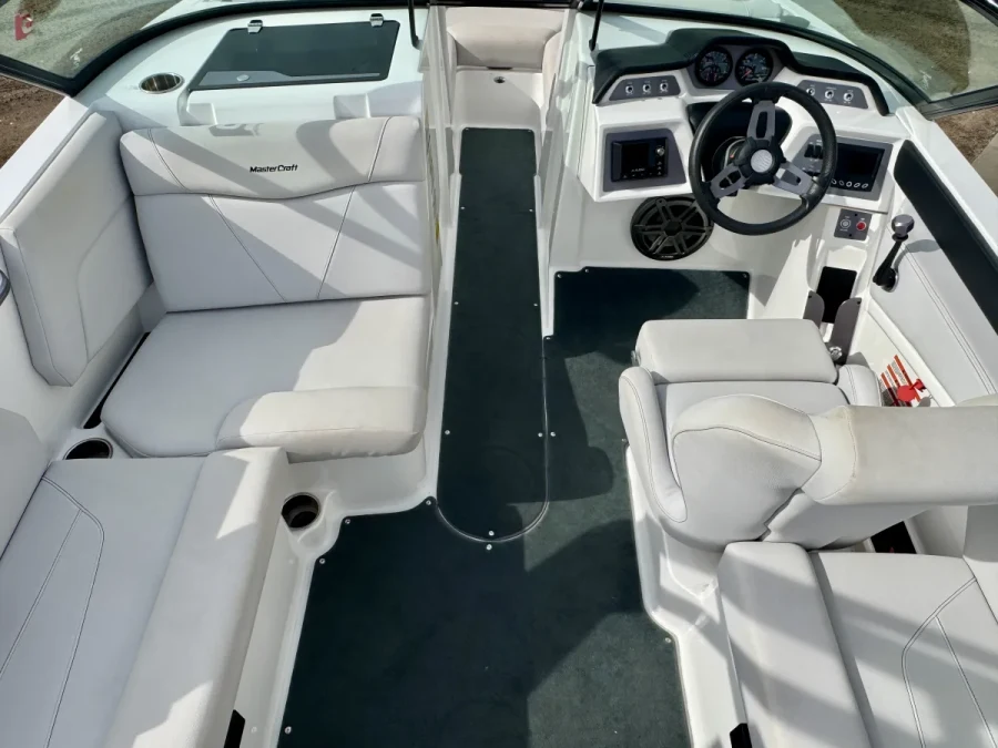 2020-mastercraft-nxt20-147244-image4.webp