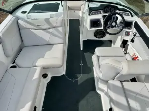 2020-mastercraft-nxt20-147244-image4.webp