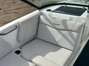 2020-mastercraft-nxt20-147244-image7.webp