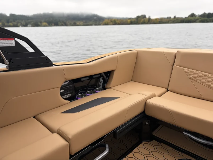 2027-mastercraft-nxt23-147248-image4.webp