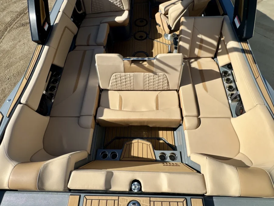 2024-mastercraft-x24-147254-image17.webp
